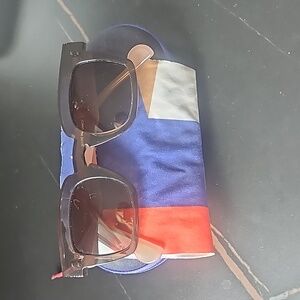 Anne et Valentin Scully Sunglasses